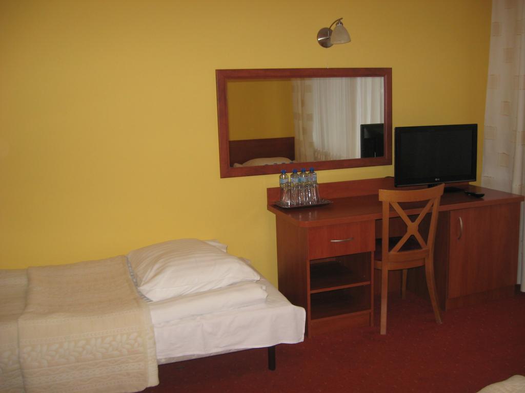 Osrodek Morsko Plus Hotel Buitenkant foto